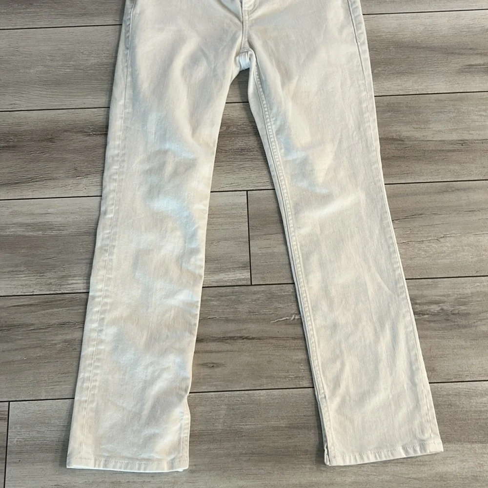 Theory white split